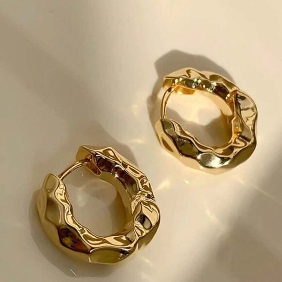 Gold Plated Stainless Steel Textured Hoop Earrings – Everyday Jewelry - Picture 2 of 4